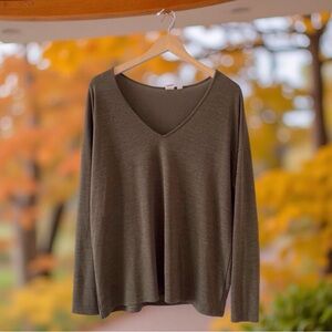 GAP Olive V-Neck Sweater